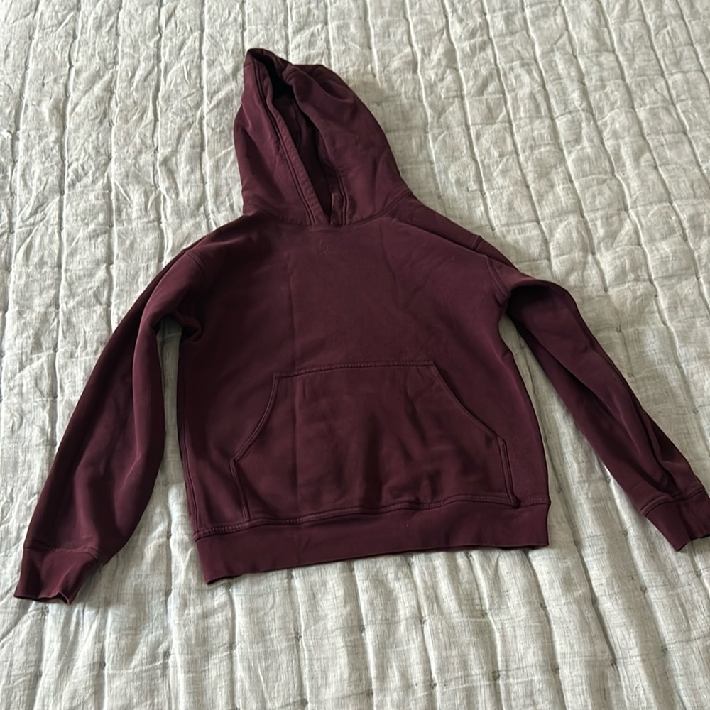 Lululemon maroon hoodie